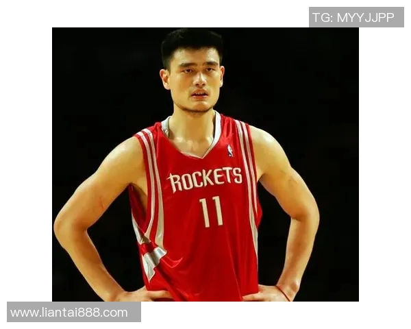 姚明在中国篮球赛场上的传奇表现与辉煌成就回顾