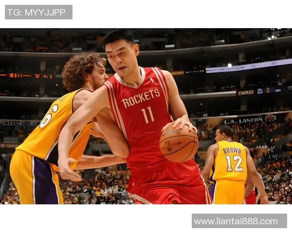 姚明禅师握手传递的智慧与力量在篮球与人生中的深刻启示