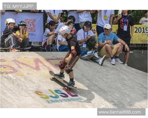 深圳极限运动队的奋斗历程与嘉年华精彩瞬间全景回顾