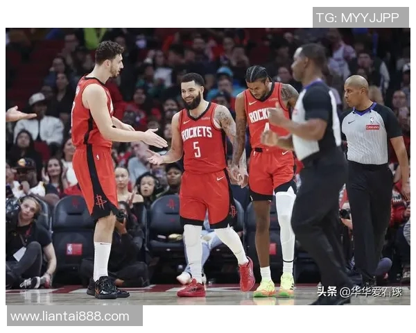 火箭大胜鹈鹕,保持领先优势